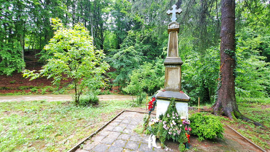 a monument in the bulgarian balkan mountains near vitosha